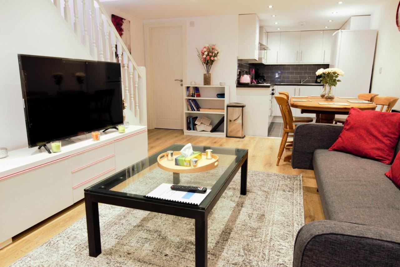 Stylish 2 Bedroom Apartment In The Heart Of Greenwich London Eksteriør billede